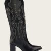 Buckle_and_Embroidery_Detail_Western_Charm_1000x